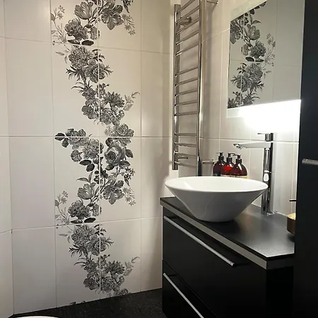 Luscious In An Old Wooden House Appartement Turku