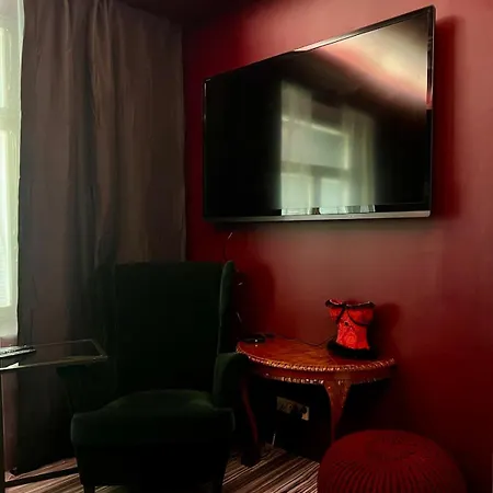 Luscious In An Old Wooden House Turku